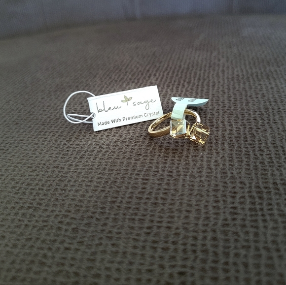 bleu💙 sage Champagne🍾 Colored Cube🧊 Crystals💎 Bypass Ring - NWT - Picture 12 of 16